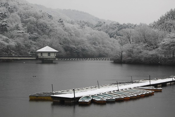 寄居町観光協会ホームページ　雪の円良田湖